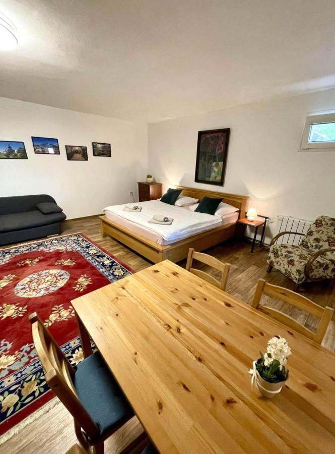 Apartman Lipa Мікулов Екстер'єр фото