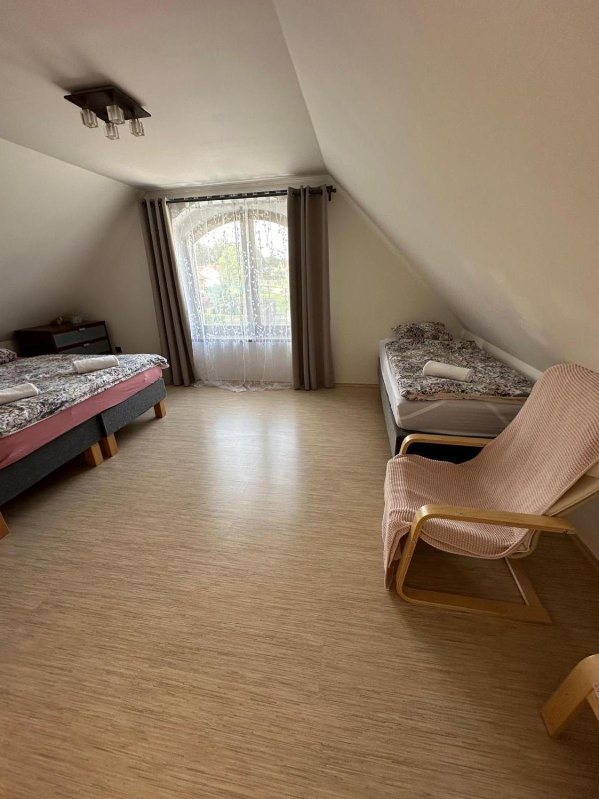 Apartman Lipa Мікулов Екстер'єр фото