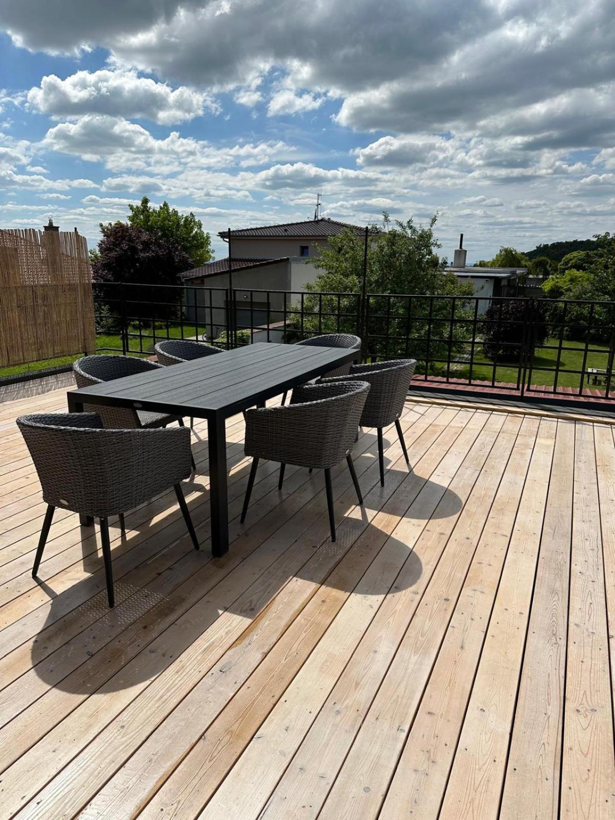 Apartman Lipa Мікулов Екстер'єр фото