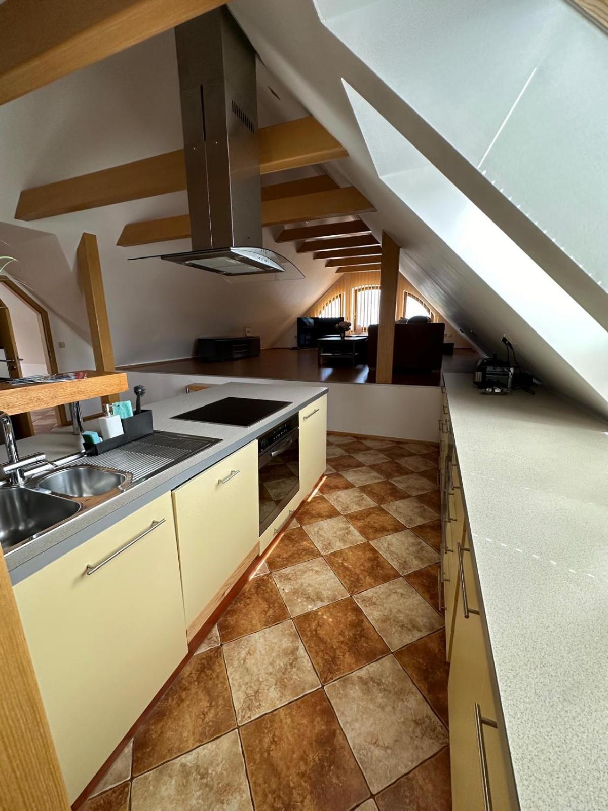 Apartman Lipa Мікулов Екстер'єр фото